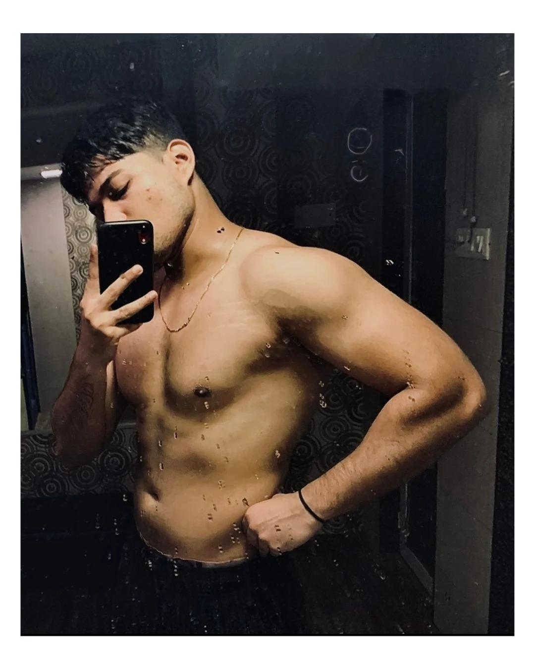 Mehul Ahire body recomposition progress mirror selfie showing muscle development